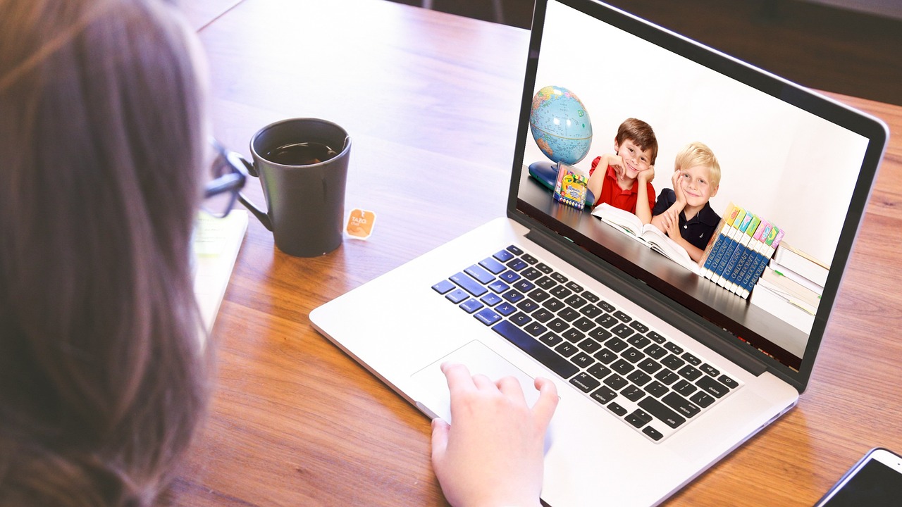 kids, computer, laptop, students, virtual learning, on-line, learn, remote work, school, study, education, class, teach, internet, course, webinar, presentation, lesson, e-learning, technology, virtual learning, virtual learning, remote work, remote work, remote work, remote work, webinar, webinar, webinar, webinar, webinar, lesson, e-learning